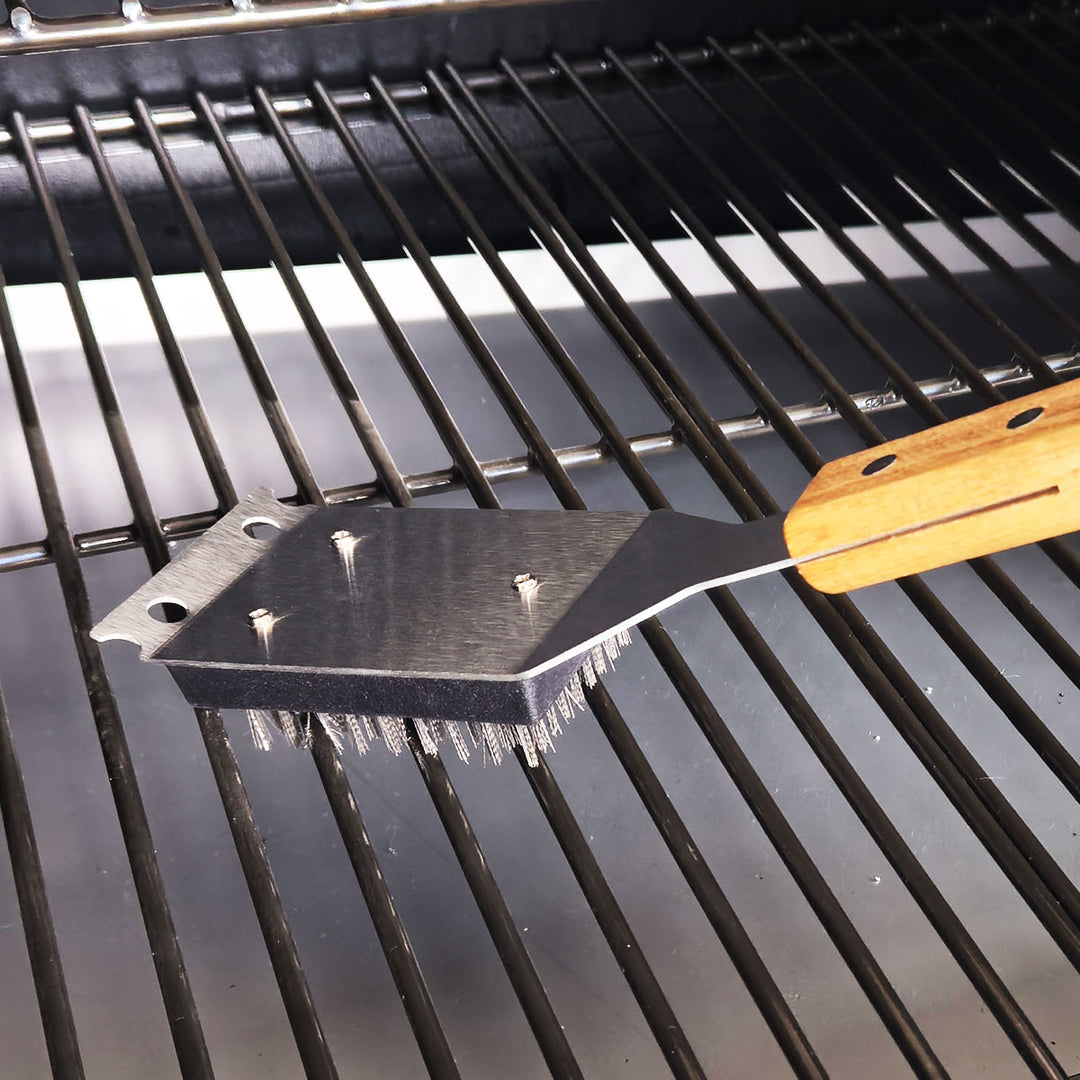 STAINLESS STEEL 2-IN-1 GRILL BRUSH & SCRAPER – Z Grills