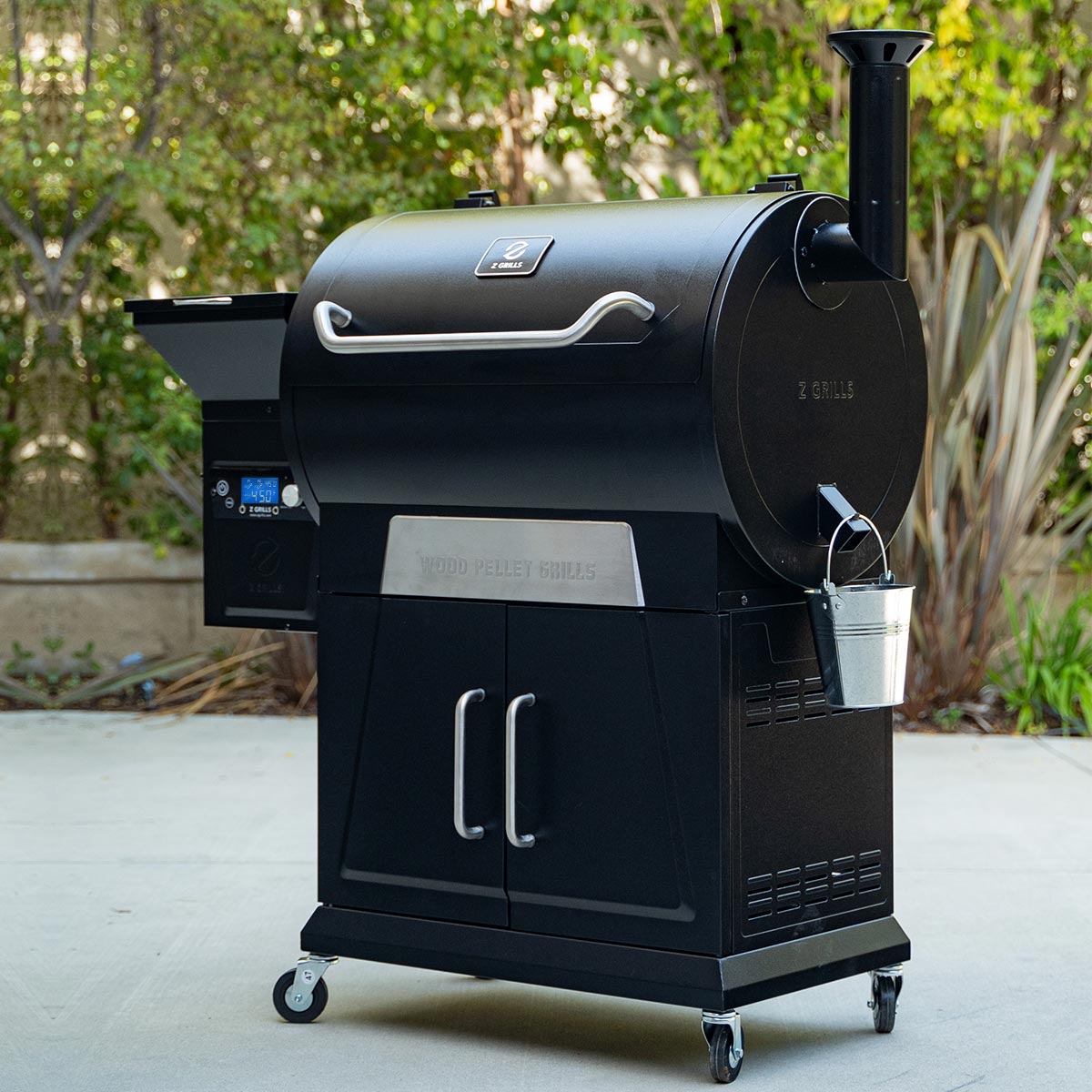 Z GRILLS 700D3 WITH CABINET