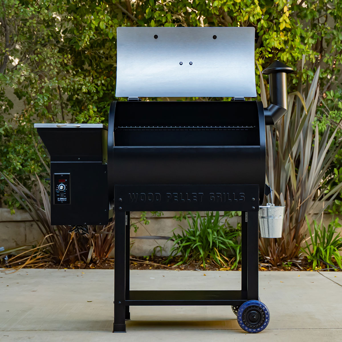 Z GRILLS-7002B2E smoker