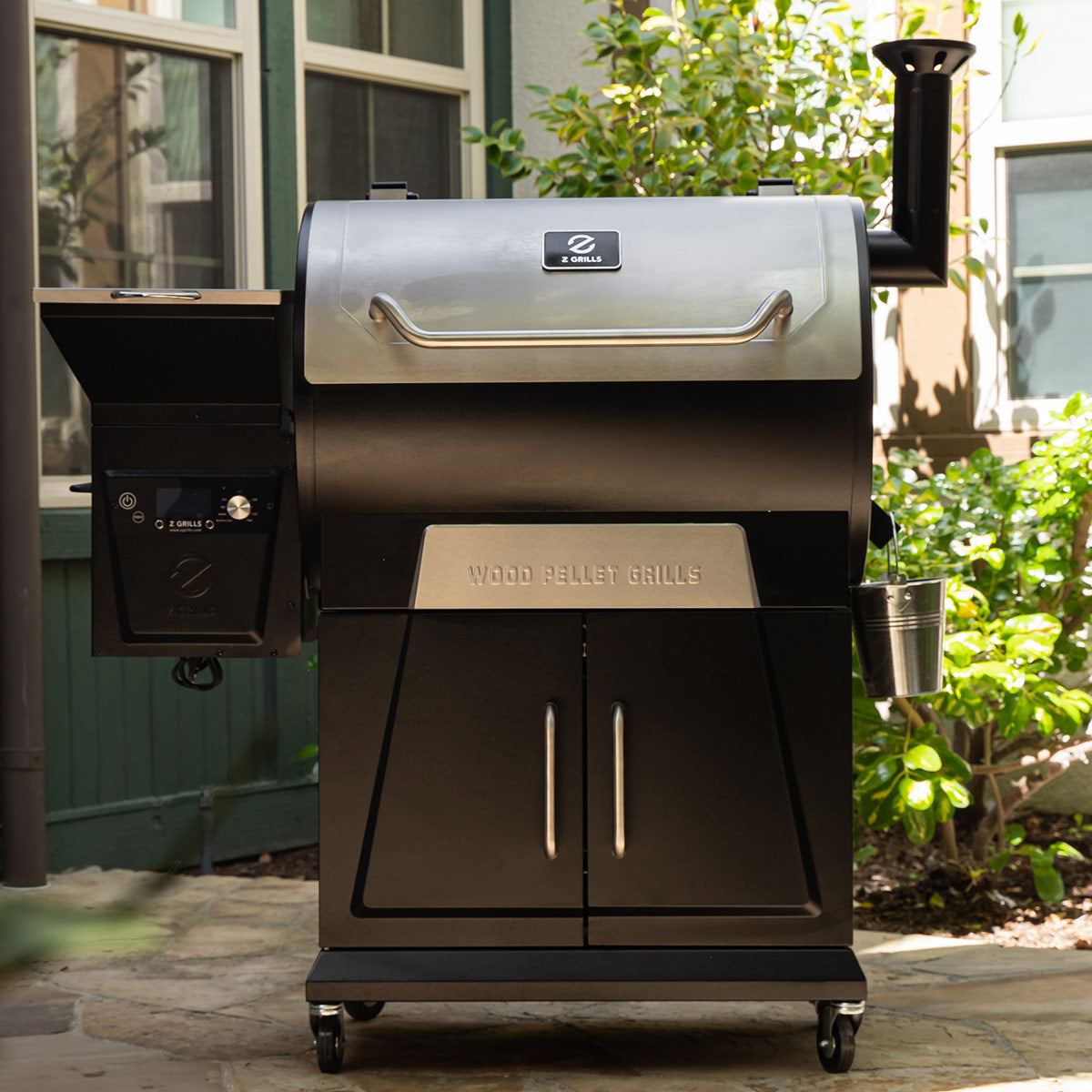 https://www.zgrills.com/cdn/shop/products/700D4E-4_1400x.jpg?v=1704447628