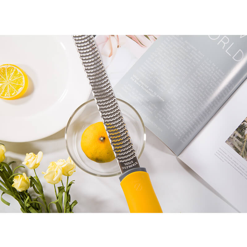 MULTIPURPOSE ZESTER & GRATER