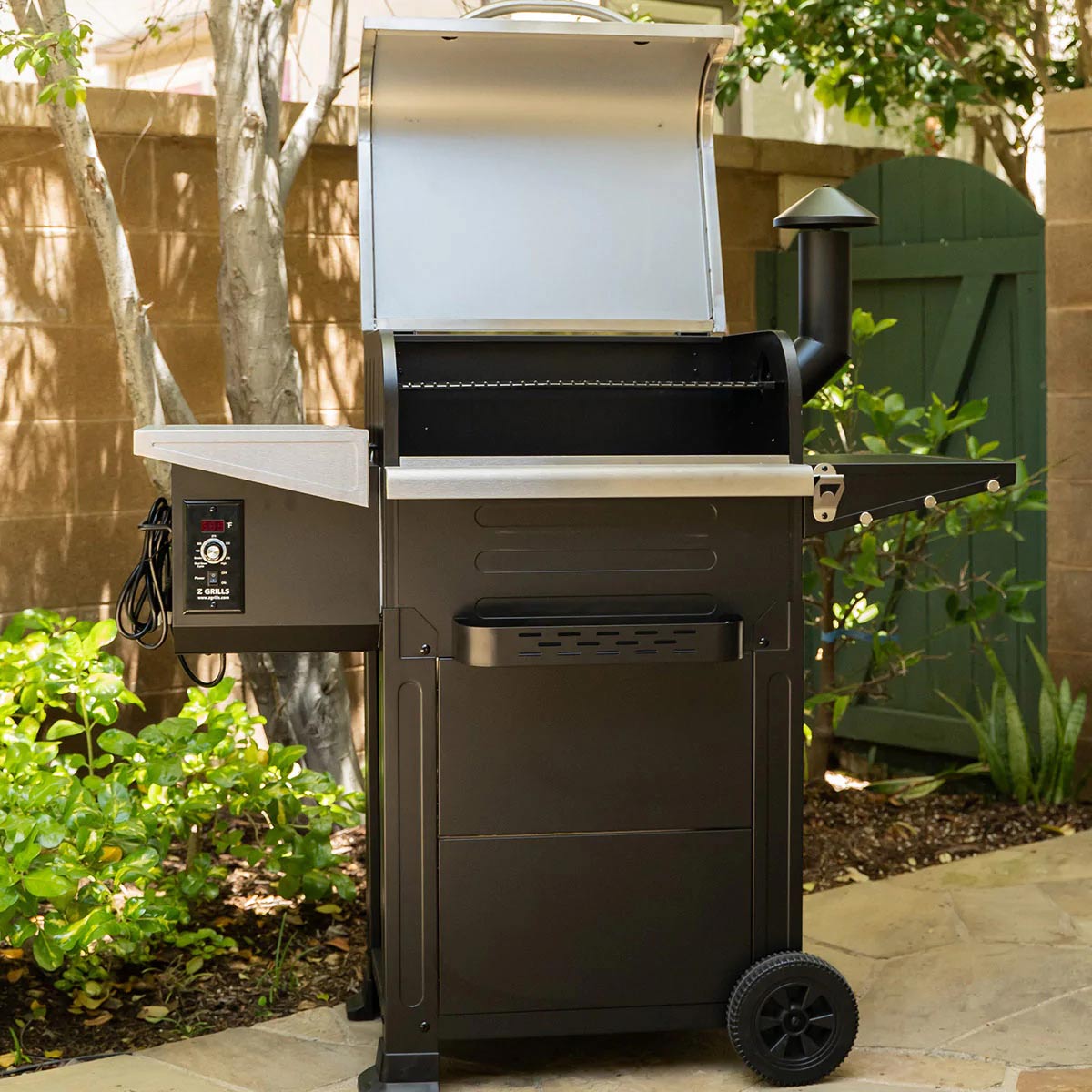 Z Grills 600E Wood Pellet Grill Smoker